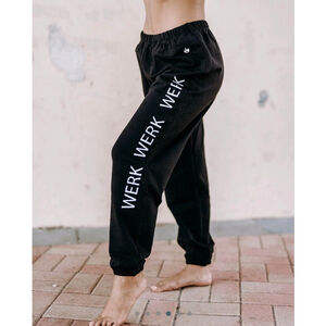 🖤 Werk Oversized Sweats – Black – Youth Medium – NWT